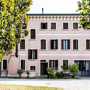 https://ca-de-memi.hotelinveneto.com
